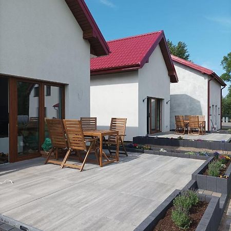 Domki I Pokoje Goscinne Nowecin Lebska 162 Exterior foto